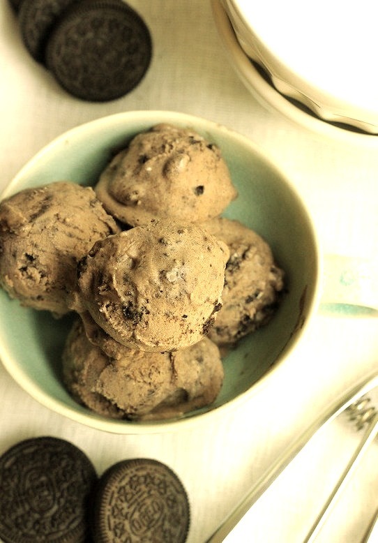 Recipe: 4 Ingredient Chocolate Oreo Ice Cream