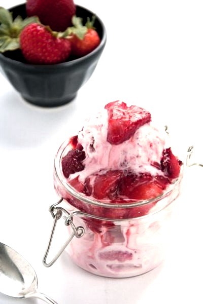 Roasted Strawberry Cheesecake Ice CreamSource