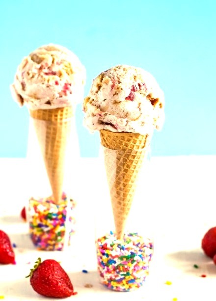 Strawberry Shortcake Ice Cream (Egg Free)Source